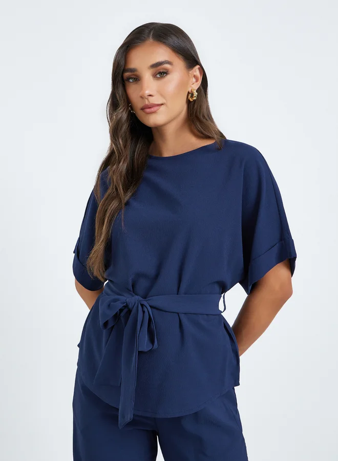 ستايلي طقم بلوزة وبنطلون نسائي بحزام بلون سادة